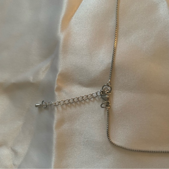 NEW! Silver rhodium necklace with beautiful pendant  with Swarovski crystals - Picture 5 of 7